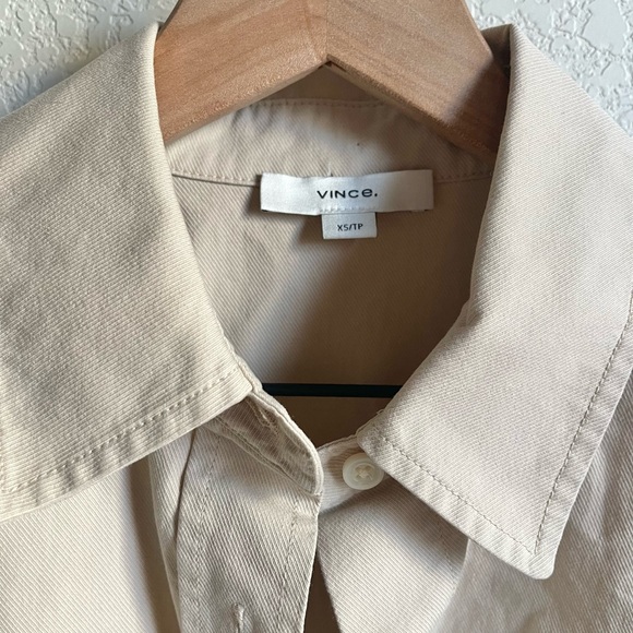 Vince Cream Cropped Button-Down Shirt - Picture 2 of 2